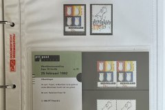 Postzegel-mapjes-pagina-107